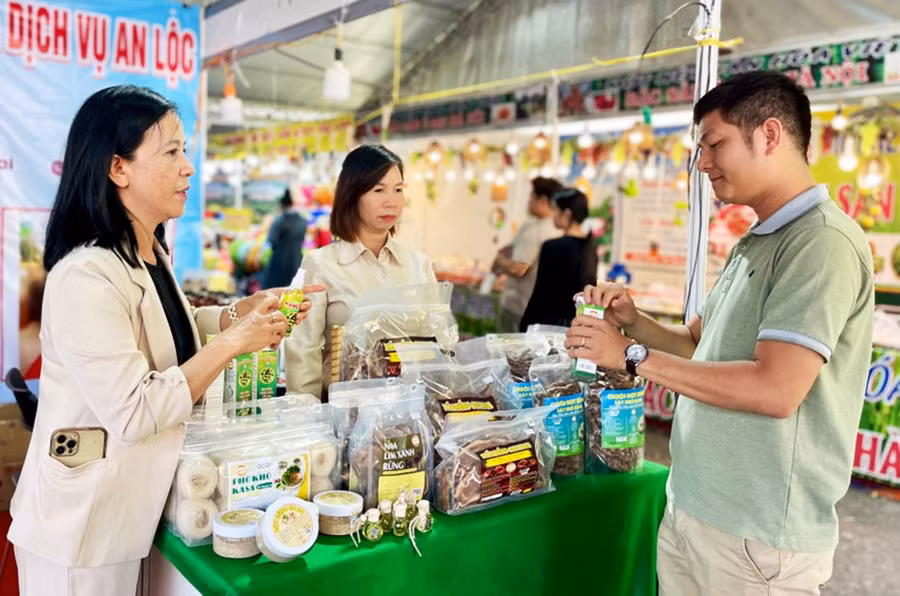 xuc-tien-thuong-mai-vu-thao.jpg
