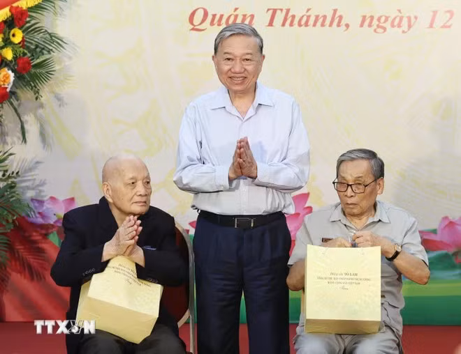 4ttxvn-to-lam-dai-doan-ket-8-8585.jpg