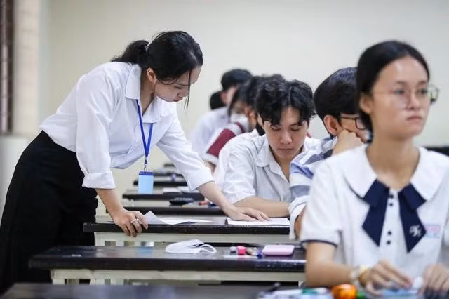 Thí sinh dự thi đánh giá năng lực ĐH Quốc gia TP.HCM năm 2025. ẢNH: NHẬT THỊNH