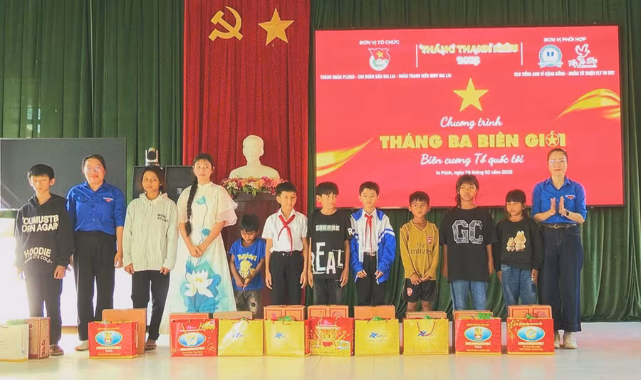 chuong-trinh-thang-ba-bien-gioi-bg.jpg