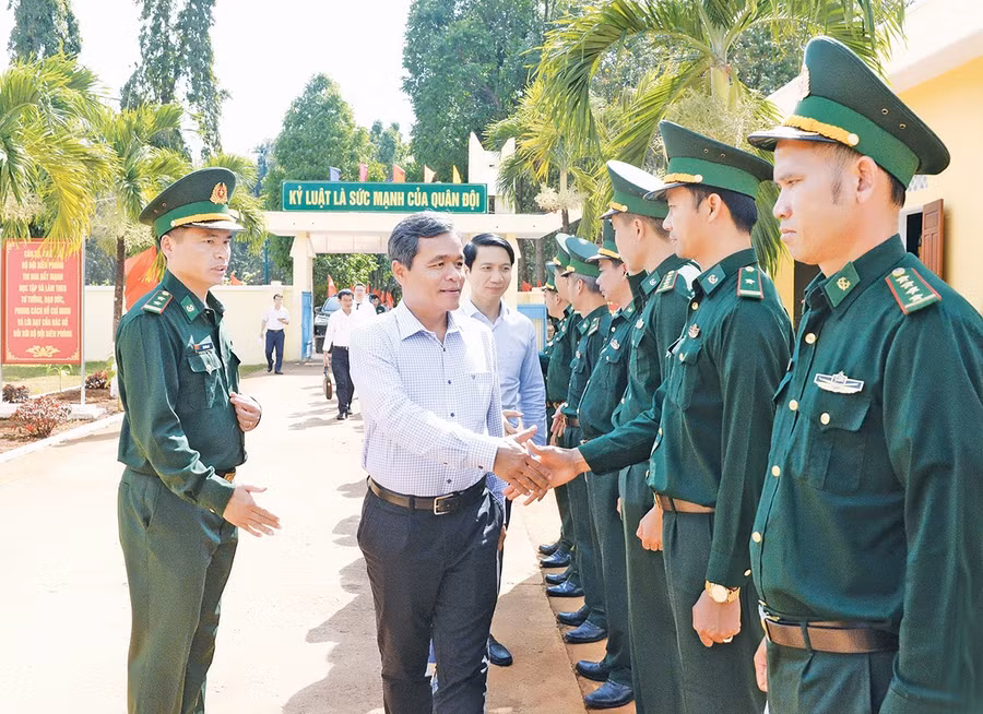2anh.jpg