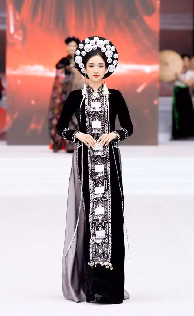 Sự kiện đánh dấu bước ngoặt quan trọng trong lĩnh vực đào tạo thời trang, hướng tới việc kết nối sinh viên với ngành công nghiệp thời trang và thị trường lao động quốc tế. ẢNH: BTC