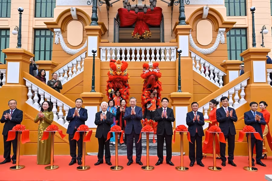 Tổng Bí thư Tô Lâm, Chủ tịch nước Lương Cường dự khánh thành công trình trụ sở làm việc Cơ quan Chủ tịch nước. Ảnh: QUANG PHÚC