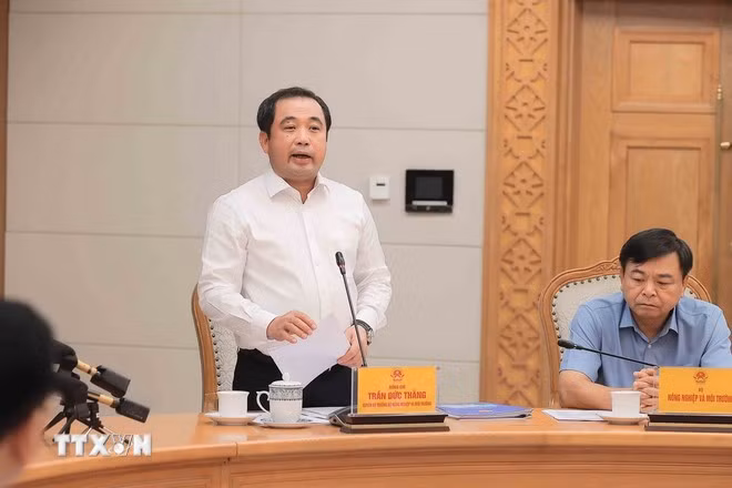 Quyền Bộ trưởng Bộ Nông nghiệp và Môi trường Trần Đức Thắng phát biểu tại cuộc họp. (Ảnh: An Đăng/TTXVN)