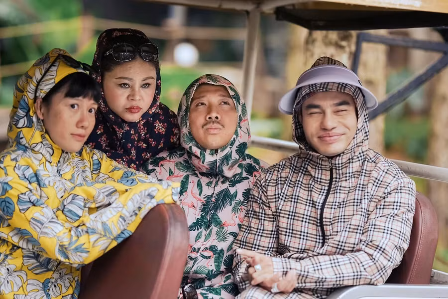 Bốn nhân vật chính trong Bộ tứ báo thủ.