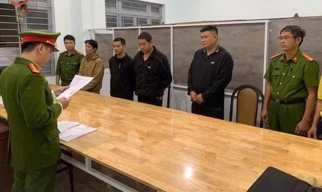 Công an khởi tố, bắt tạm giam 4 bị can trong vụ sản xuất giá đỗ độc hại. ẢNH: CÔNG AN CUNG CẤP