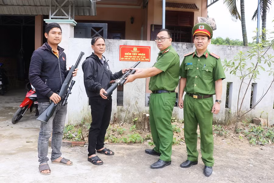 dak-po-xay-dung-thon-lang-khong-co-vu-khi-vat-lieu-no-trai-phap-luat-bg.jpg