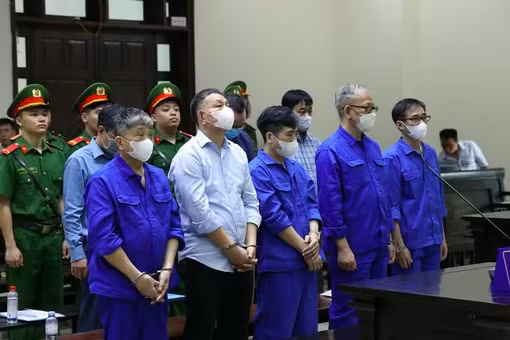 Bà Nguyễn Thị Kim Tiến được đề nghị giảm đến 2 năm tù, vì sao chưa được án treo?