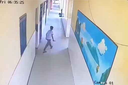 Sau vụ 5 học sinh bị thương, TP. Hồ Chí Minh yêu cầu rà soát khu vực khuất trong trường