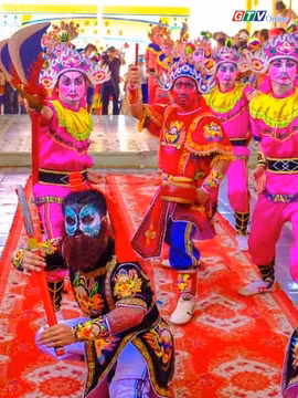 Ấn tượng "Múa gươm hầu thần" tại Lễ hội cầu ngư làng biển Vĩnh Lợi