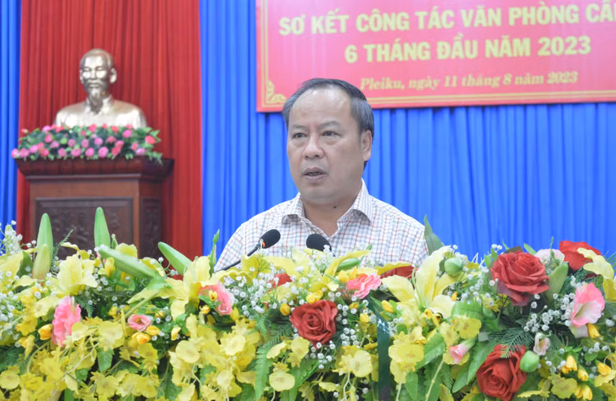 Phó Bí thư Thường trực Tỉnh ủy Châu Ngọc Tuấn phát biểu chỉ đạo. Ảnh: Anh Huy