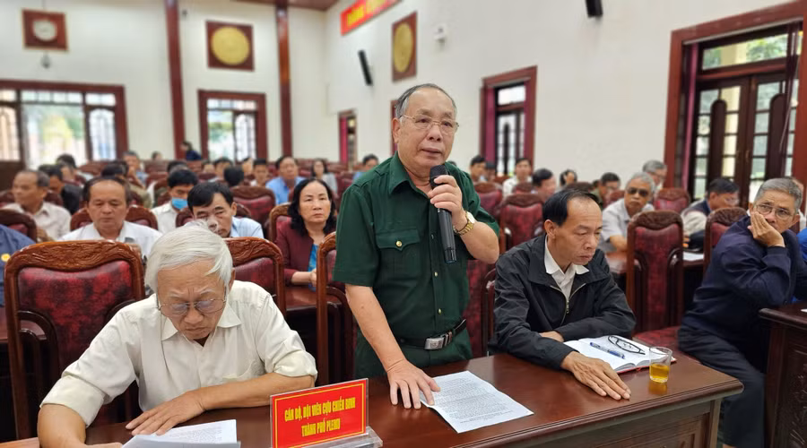 Nhiều cán bộ, hội viên tham gia ý kiến tại buổi đối thoại. Ảnh: Anh Huy