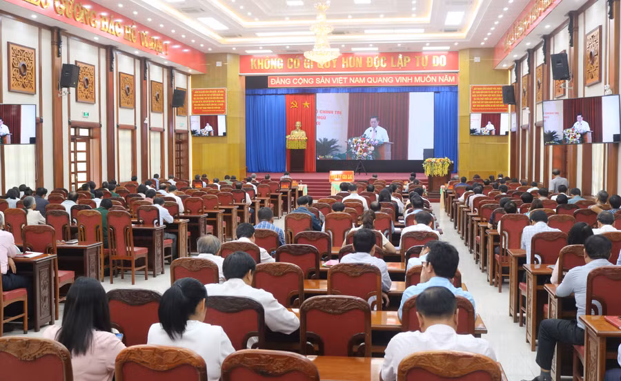 Quang cảnh hội nghị tại điểm cầu Hội trường 2-9 (TP. Pleiku). Ảnh: P.D