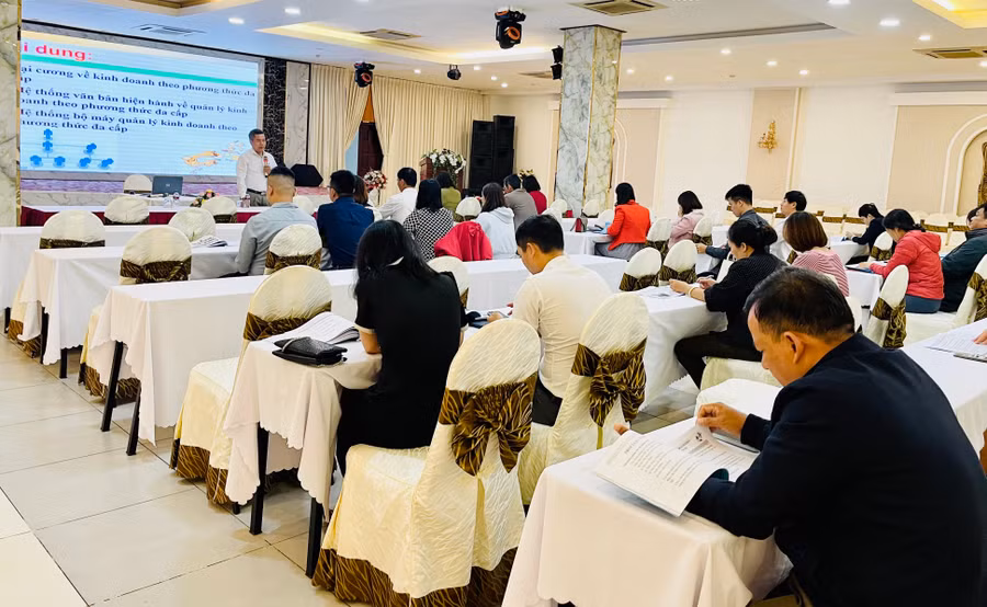 Quang cảnh tập huấn phổ biến pháp luật về quản lý kinh doanh theo phương thức đa cấp. Ảnh: V.T