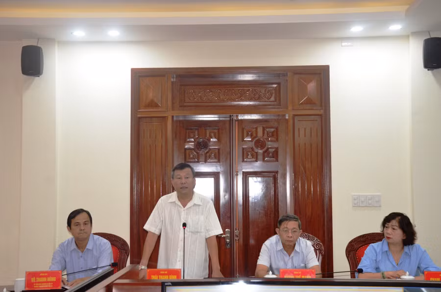 Đồng chí Thái Thanh Bình-Uỷ viên Ban Thường vụ Tỉnh ủy, Chủ nhiệm Ủy ban Kiểm tra Tỉnh ủy phát biểu tại hội nghị. Ảnh: Vĩnh Hoàng
