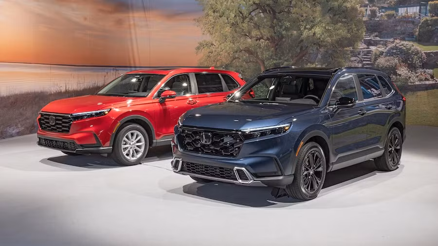 Honda CR-V 2023 với diện mạo trưởng thành hơn đã ra mắt ở Mỹ và dự kiến về Việt Nam trong năm tới.