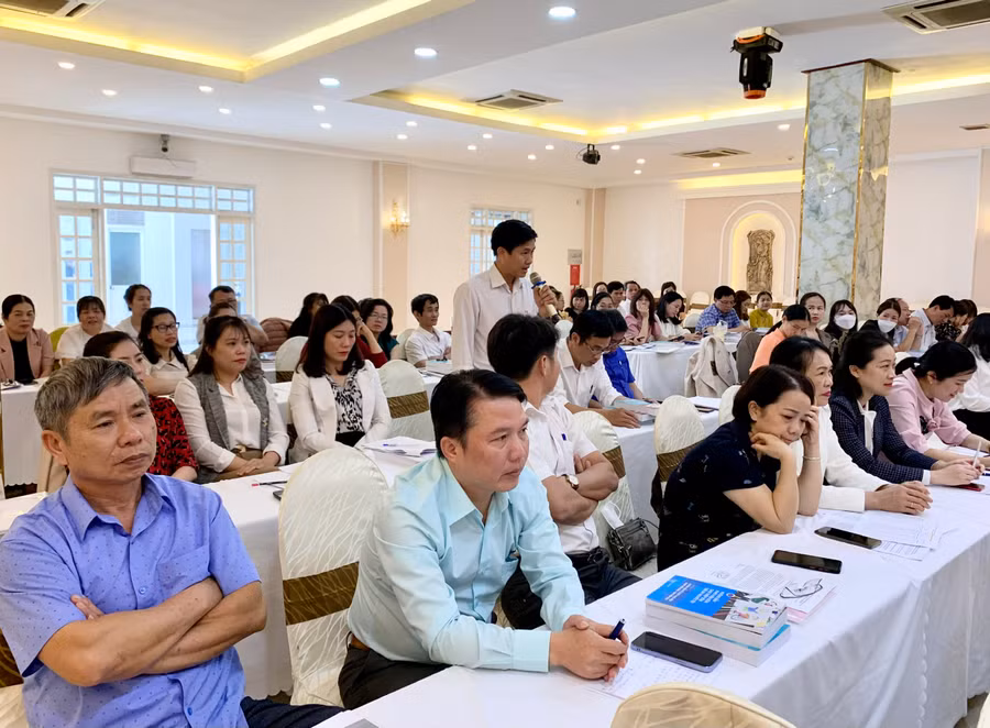 Đại diện Trung tâm Y tế huyện Ia Grai phát biểu tại hội nghị. Ảnh: Như Nguyện