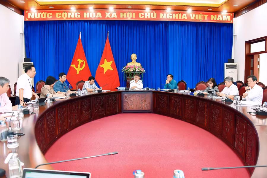 Quang cảnh buổi thảo luận tại tổ 2. Ảnh: Đức Thụy Quang cảnh buổi thảo luận tại tổ 2. Ảnh: Đức Thụy