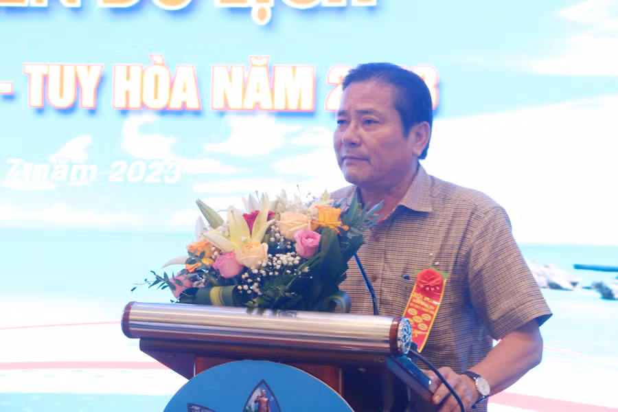 Ông Trần Ngọc Nhung-Giám đốc Sở Văn hóa-Thể thao và Du lịch tỉnh Gia Lai phát biểu tại hội nghị. Ảnh: Quang Tấn