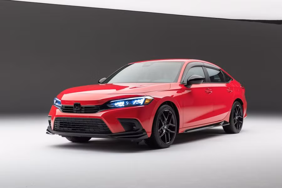 Honda Civic 2022 có thiết kế mỏng nhẹ thay vì nét cá tính mạnh mẽ như bản cũ. Ảnh: ST