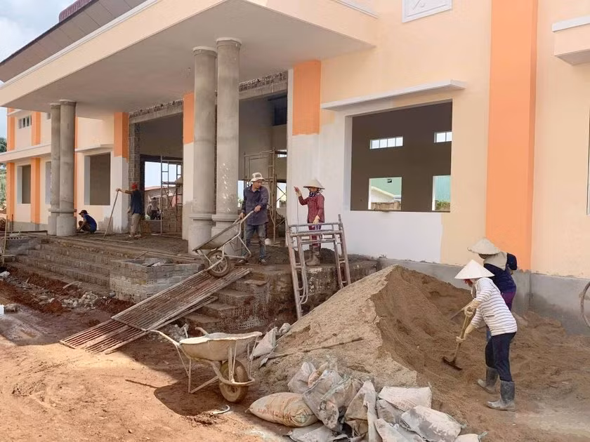 Sở Xây dựng đã rà soát, cắt giảm thời gian thực hiện đối với 18 TTHC thuộc lĩnh vực quản lý hoạt động xây dựng. Ảnh: Nhật Hào