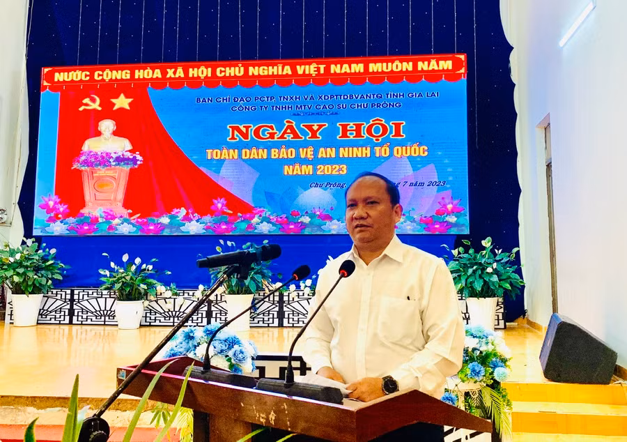 .. Phó Bí thư Tỉnh ủy Rah Lan Chung phát biểu tại7 Ngày hội. Ảnh: Nhật Hào .. Phó Bí thư Tỉnh ủy Rah Lan Chung phát biểu tại7 Ngày hội. Ảnh: Nhật Hào