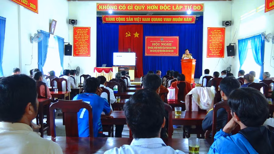 Quang cảnh buổi tập huấn. Ảnh: Nhật Hào
