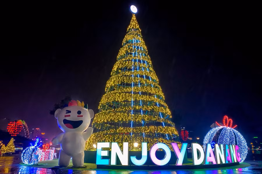 "Cây ánh sáng" và mô hình chat bot du lịch Đà Nẵng