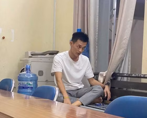 Phan Công Khanh tại cơ quan Công an