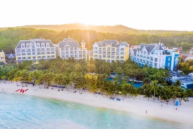 JW Marriott Phú Quốc Emerald Bay Resort &amp; Spa. Ảnh: Envato