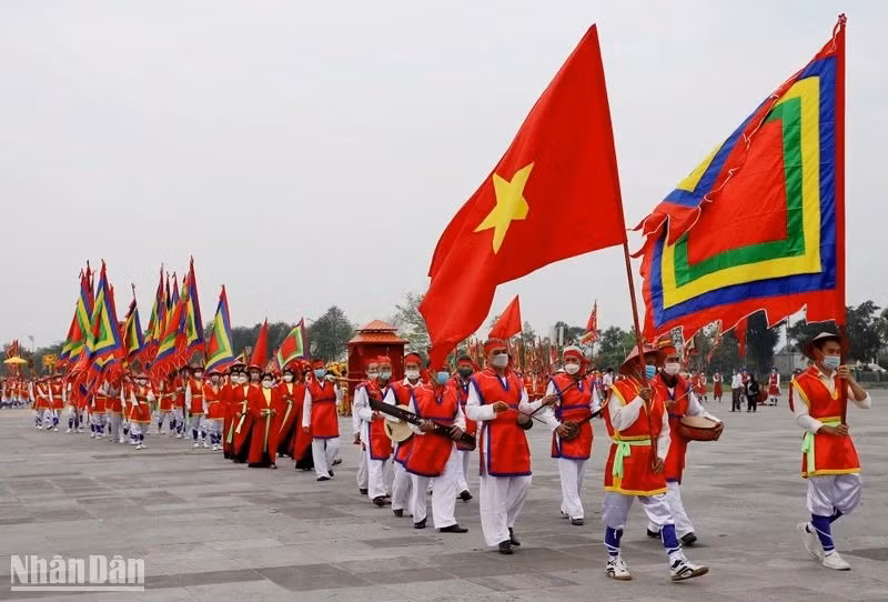 Rước kiệu về Đền Hùng là nét đẹp văn hóa của người dân đất Tổ trong dịp Giỗ Tổ Hùng Vương.