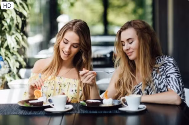 Cố gắng trì hoãn cơn ghiền cà phê lại để hoàn thành một vài việc trước khi thưởng thức tách cà phê sáng, bạn có thể tối ưu hóa lợi ích của cà phê. Ảnh: Shutterstock