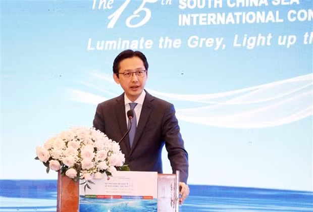 Ông Đỗ Hùng Việt, Thứ trưởng Bộ Ngoại giao, phát biểu tại phiên khai mạc. (Ảnh: Xuân Khu/TTXVN) Ông Đỗ Hùng Việt, Thứ trưởng Bộ Ngoại giao, phát biểu tại phiên khai mạc. (Ảnh: Xuân Khu/TTXVN)