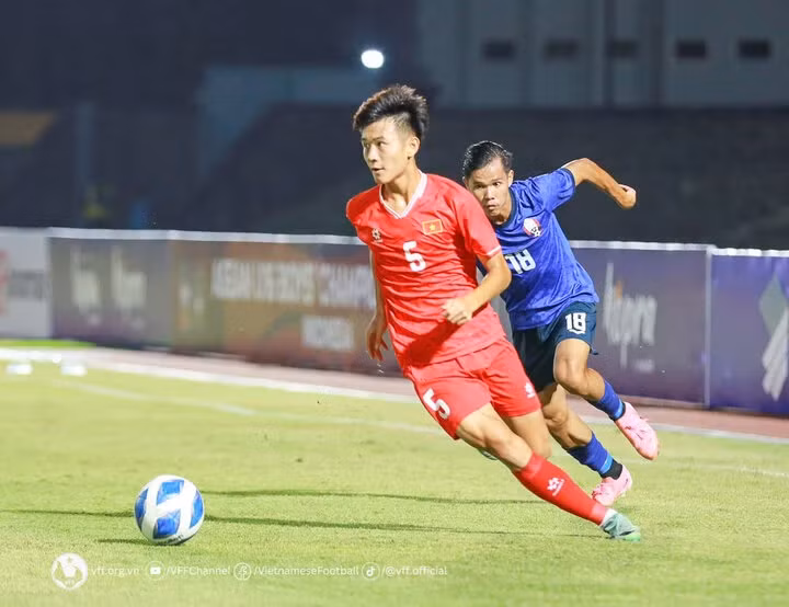 U16 Việt Nam vừa bị U16 Campuchia cầm hòa.