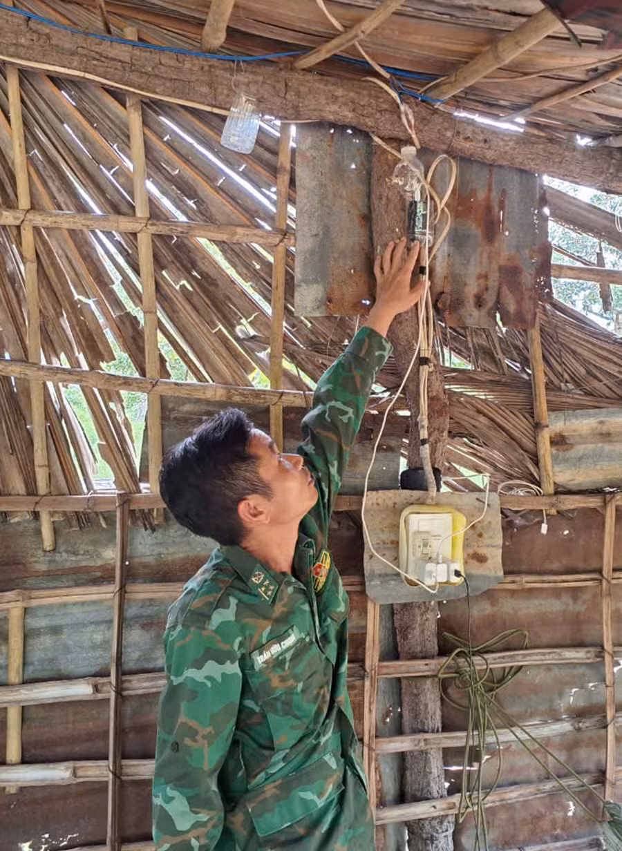 Thiết bị kích sóng điện thoại ở Chốt 2. Ảnh: H.S