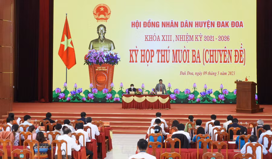 Toàn cảnh Kỳ họp thứ 13 (chuyên đề) của HĐND huyện Đak Đoa. Ảnh: Thanh Nhật
