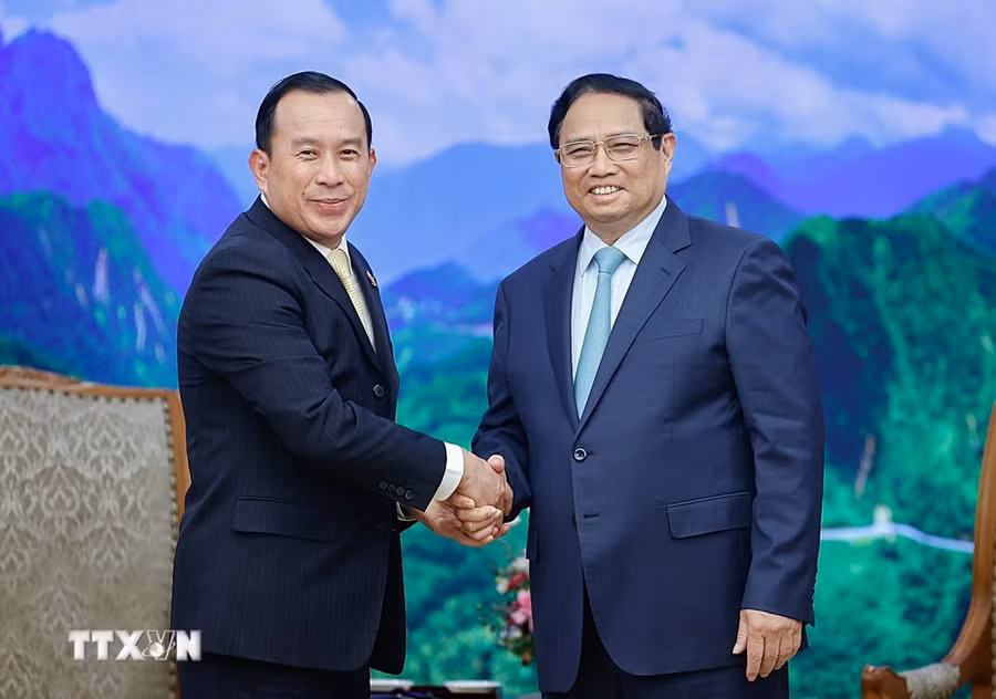 Thủ tướng Phạm Minh Chính tiếp Bộ trưởng Thanh tra Campuchia Huot Hak. (Ảnh: Dương Giang/TTXVN) Thủ tướng Phạm Minh Chính tiếp Bộ trưởng Thanh tra Campuchia Huot Hak. (Ảnh: Dương Giang/TTXVN)