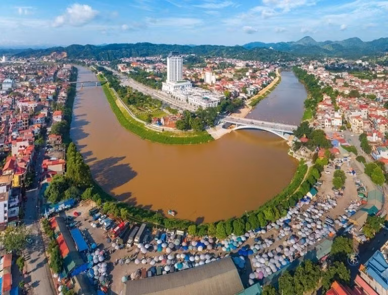 Phát triển du lịch trở thành một động lực tăng trưởng kinh tế lớn, ngành kinh tế mũi nhọn của tỉnh Lạng Sơn vào năm 2030. Ảnh nguồn kientrucvietnam.org.vn