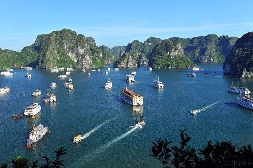 Một góc Vịnh Hạ Long. (Ảnh: Minh Đức/TTXVN) Một góc Vịnh Hạ Long. (Ảnh: Minh Đức/TTXVN)
