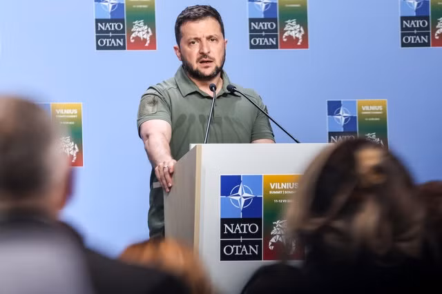 Tổng thống Ukraine Volodymyr Zelensky tại một cuộc họp báo ở Vilnius, Lithuania. Ảnh: NurPhoto
