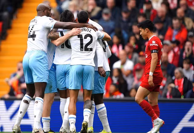 Niềm vui của Palace trên sân Anfield