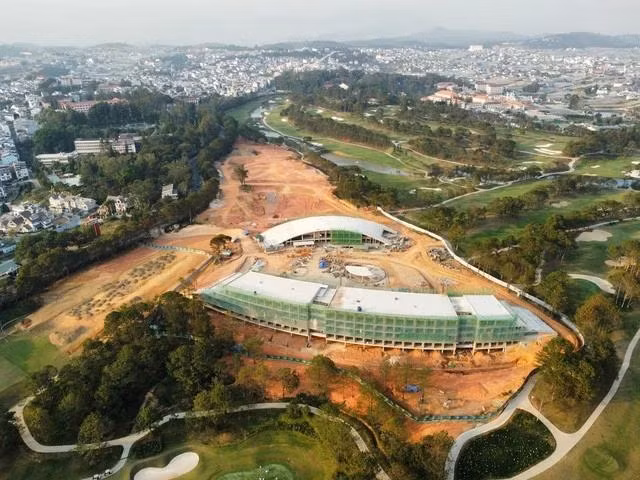 Tổng diện tích xây dựng sai phép, không phép của 2 khối nhà này trên 20.000m2 Tổng diện tích xây dựng sai phép, không phép của 2 khối nhà này trên 20.000m2