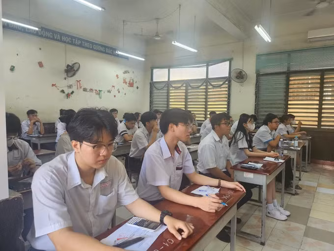 Học sinh TPHCM tham gia Kỳ thi học sinh giỏi cấp thành phố năm học 2023-2024
