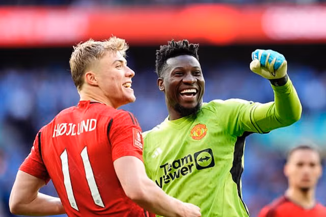 Man United cũng không ăn mừng quá trớn sau cú sốc suýt thất bại ở bán kết.