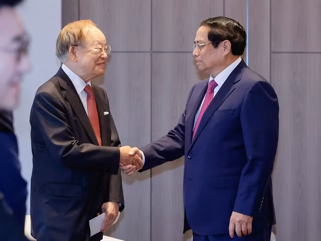 Thủ tướng tiếp ông Sohn Kyung Sik, Chủ tịch Tập đoàn CJ. Ảnh: Nhật Bắc