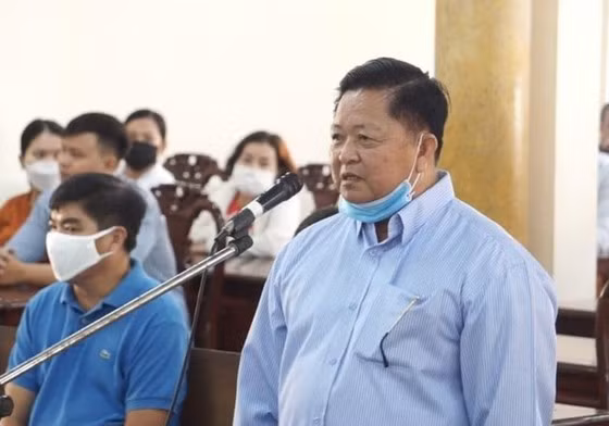 Bị cáo Nguyễn Bá Quận tại tòa. Ảnh: AN BÌNH