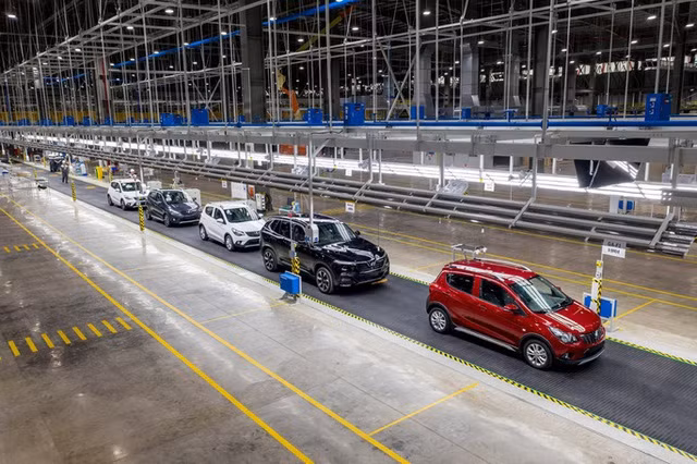 Đề xuất giảm 50% lệ phí trước bạ với ôtô sản xuất, lắp ráp trong nước