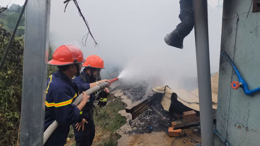 Phó Thủ tướng chỉ đạo tập trung khắc phục hậu quả vụ cháy ở Đà Lạt, Lâm Đồng (ảnh nguồn LĐ online)