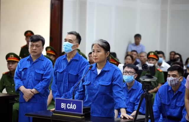 Hoàng Thị Thúy Nga bị tuyên phạt 20 năm tù giam. Ảnh: LÃ NGHĨA HIẾU