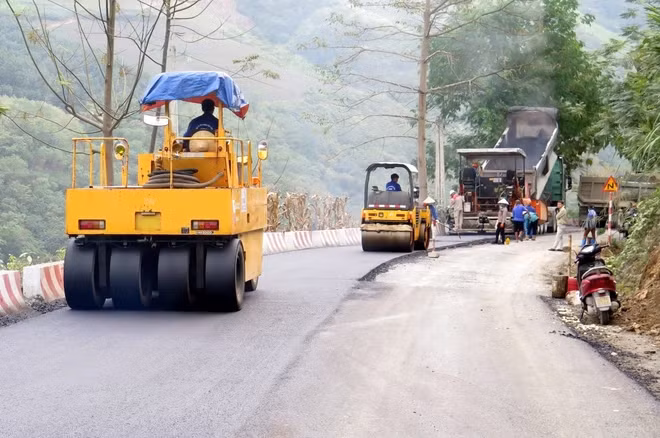 Nghị quyết Số 104/2023/QH15 nêu rõ tổng số chi ngân sách Nhà nước là 2.119.428 tỷ đồng. (Ảnh: Hồng Ninh/TTXVN)